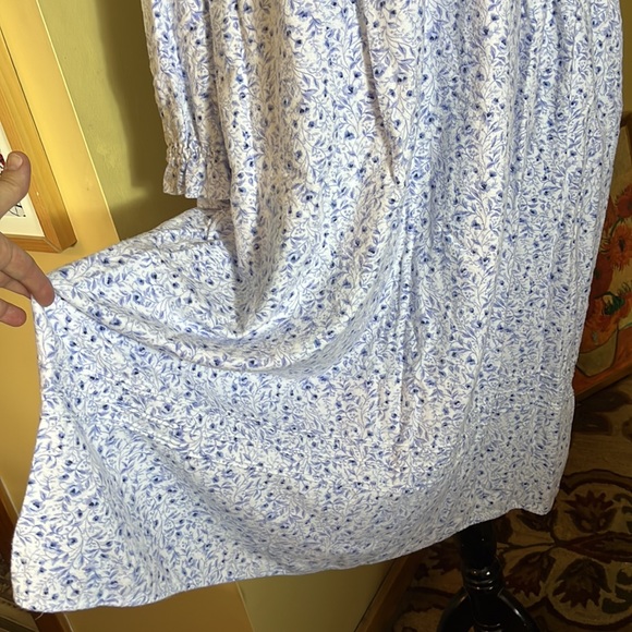 EILEEN WEST Size Large Cotton Flannel Long Nightgown Modest Soft Cozy Timeless - Picture 10 of 15